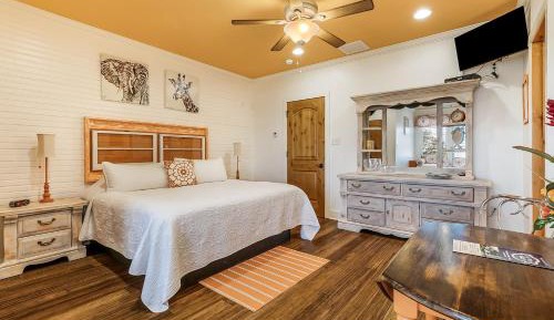 Deluxe Suite with Sea View