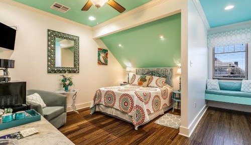 Queen Suite with Sea View
