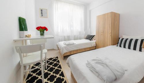 Twin Room with Private Bathroom