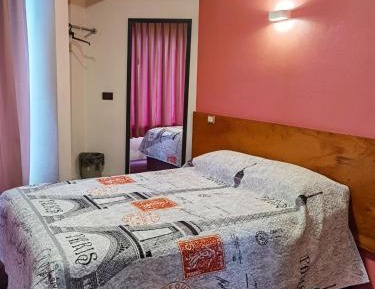 Single Room with Private Bathroom