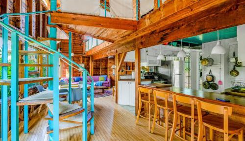 Four bedroom holiday home 