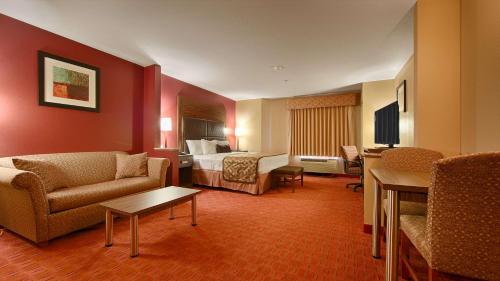 King Suite with Sofa Bed