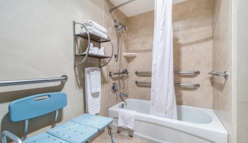 Queen Room with Two Queen Beds - Disability Access