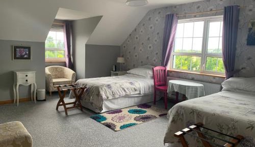 Triple Room with Private Bathroom