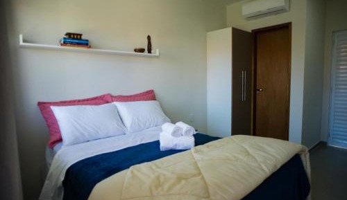 Deluxe Room (2 Adults + 1 Child)