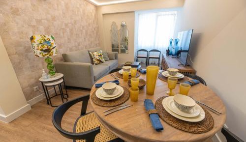 Deluxe Apartment