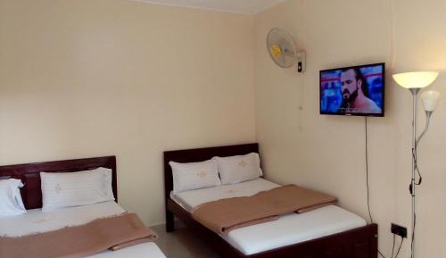 Deluxe Family Room