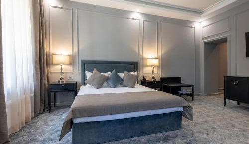 King Suite with Balcony