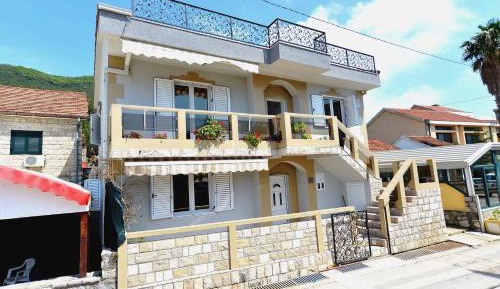 One-Bedroom Apartment with Balcony and Sea View