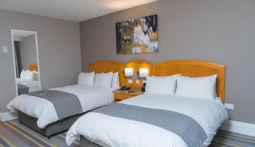 Double Room with Two Double Beds - Smoking
