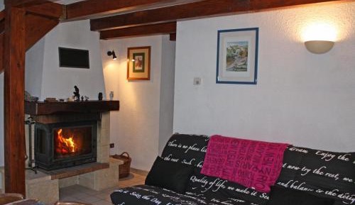 Holiday Home (7 Adults)