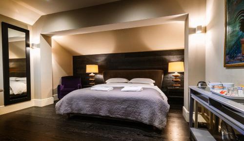 Double Room with Private Bathroom