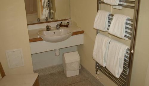 Room 6 - Double/Twin Room