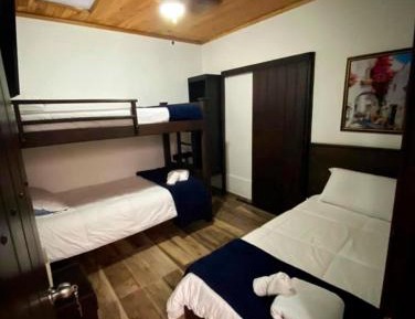 Triple Room with Private Bathroom