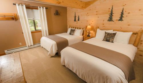 Standard Queen Room with Two Queen Beds