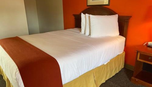 Queen Room