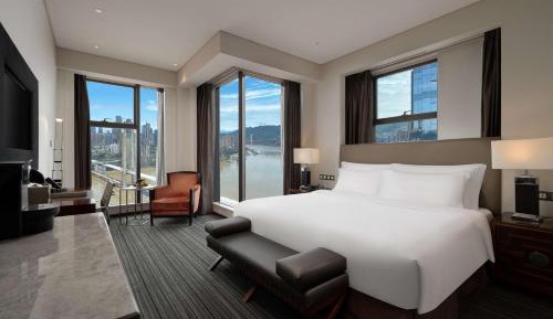 Executive Room with Yangtze River View