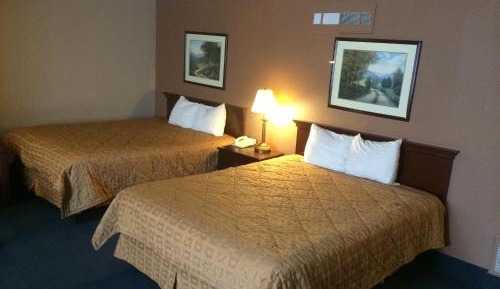 Queen Room with Two Queen Beds - Non-Smoking