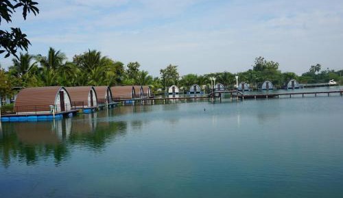 Bungalow - Water Front 