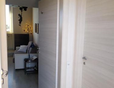 Apartment with Lake View