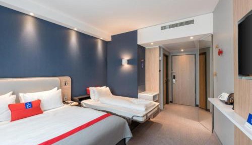 Standard Double Room with Sofa Bed - Pet Friendly