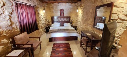 KB - King bed Room 