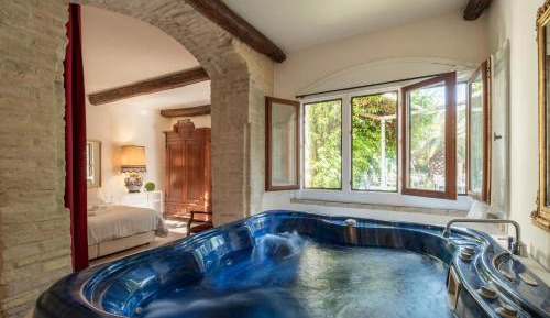 Junior Suite with Small Private Pool 