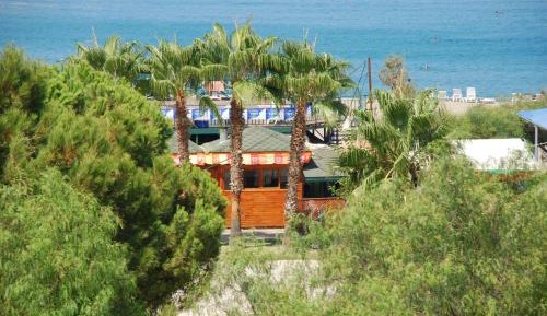 Honeymoon Suite