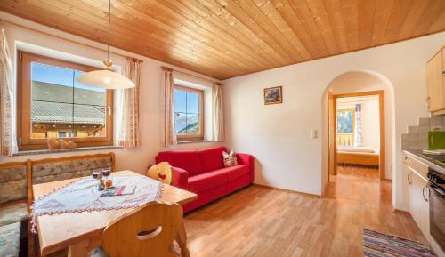 Superior One-Bedroom Apartment with Balcony