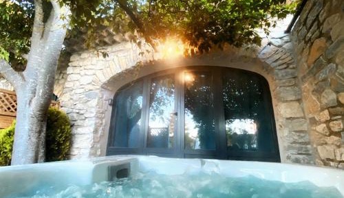 King Room with Spa Bath