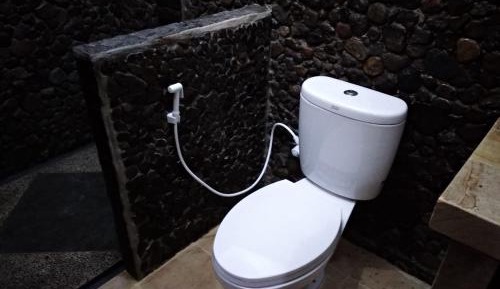 Bungalow with Garden View