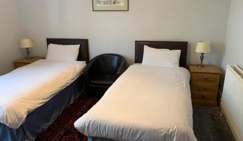 Twin Room with Private Bathroom