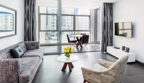 One Bedroom Modern Suite 