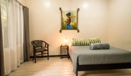 Standard Queen Room