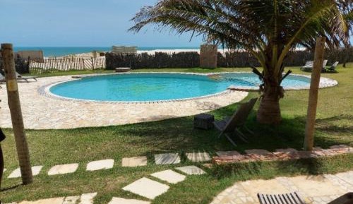 Queen Suite with Pool View