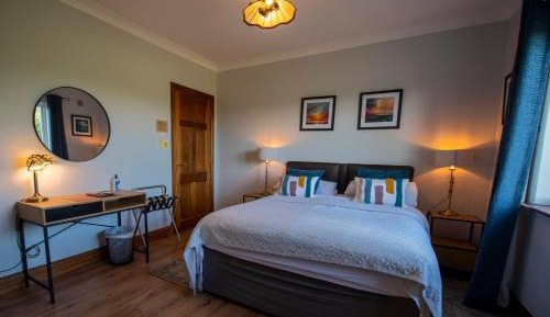 En-suite Double Room with Countryside View