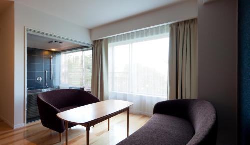 Twin Room with Private Hot Spring Bath and Mt. Fuji View