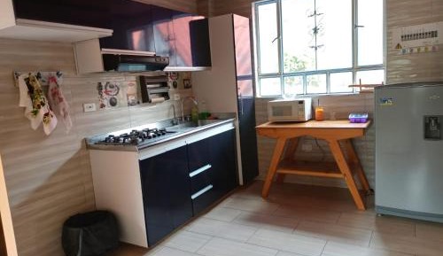 Apartment with Mountain View