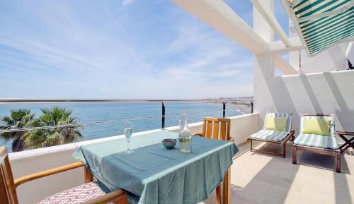 Superior One-Bedroom Apartment with Balcony