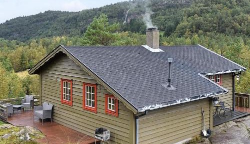 Two-Bedroom Holiday Home