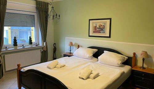 Twin Room with Private Bathroom