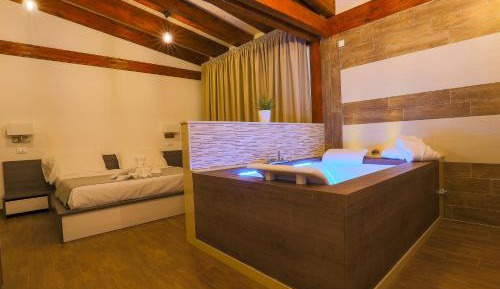 Deluxe Double or Twin Room with Spa Bath