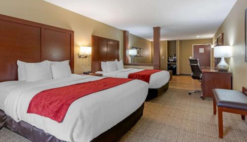 Queen Suite with Two Queen Beds and Sofa Bed