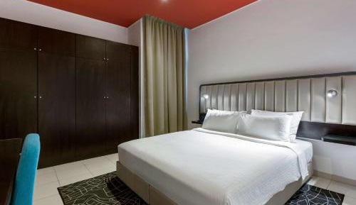 One-Bedroom Apartment - Annex