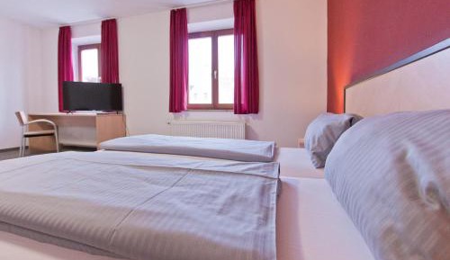 Large Double Room