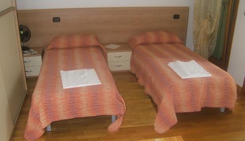 One-Bedroom Apartment with Sofa Bed