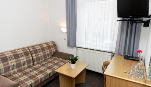 Suite (3 Adults)
