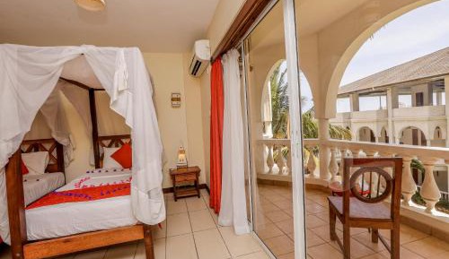 Standard Twin Room with Garden View