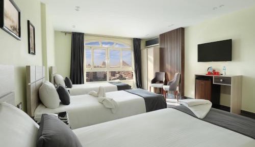 Deluxe Double or Twin Room with  Pyramids View