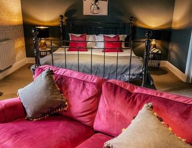 Junior Suite with Garden View